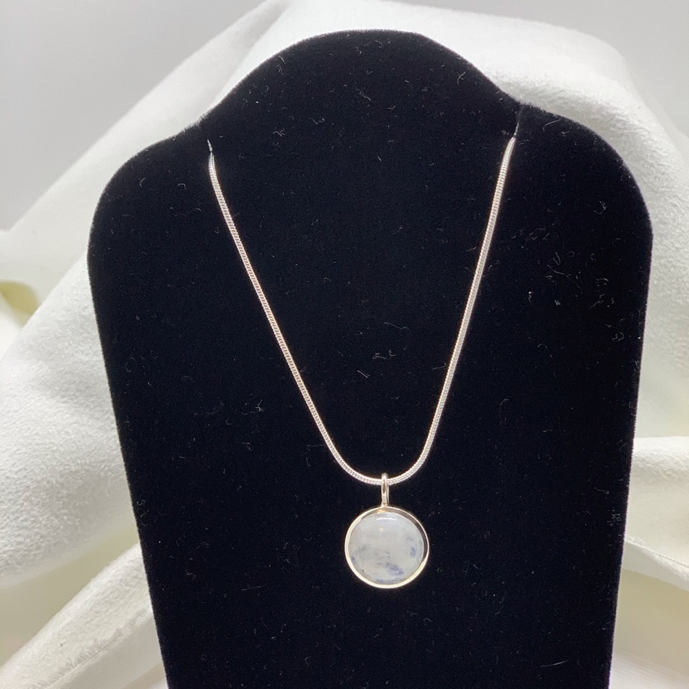 Sterling Silver with Rainbow Moonstone Pendent